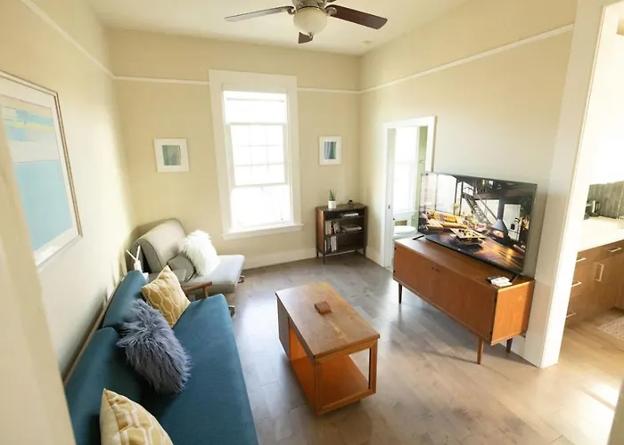 Mid-Century Style In The Heart Of The Mission