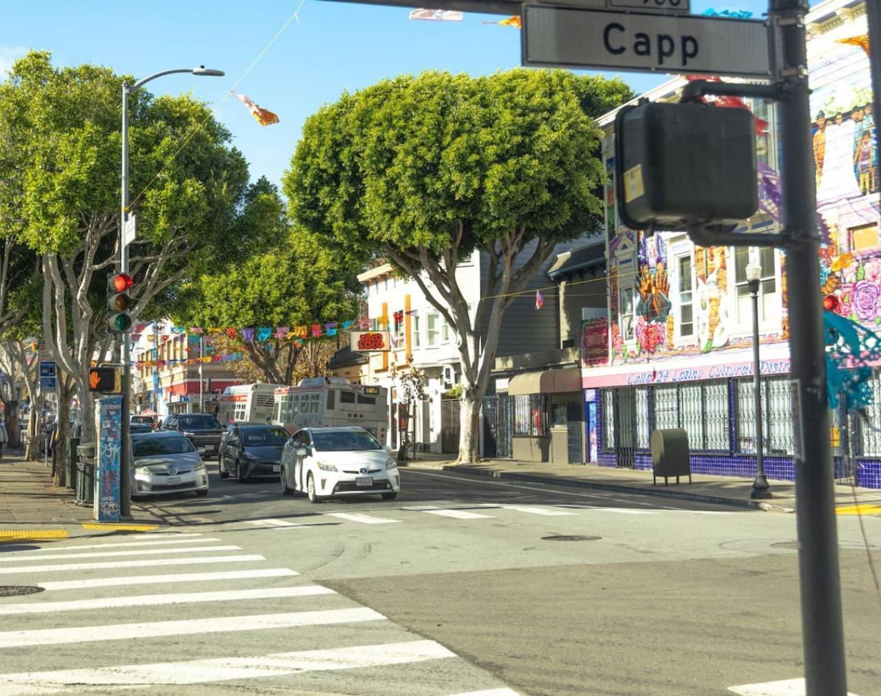 Mid-century Style In The Heart Of The Mission Holiday home San Francisco
